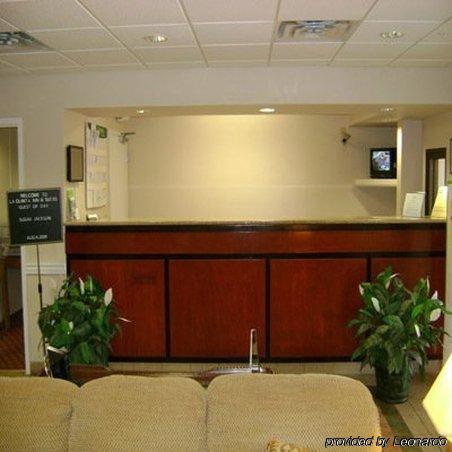 La Quinta By Wyndham Jackson Airport Hotel Pearl Luaran gambar